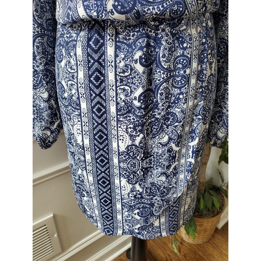 Charlotte Russe Womens Blue White Paisley Long Sleeve V-Neck Knee Length Dress L - Picture 4 of 15
